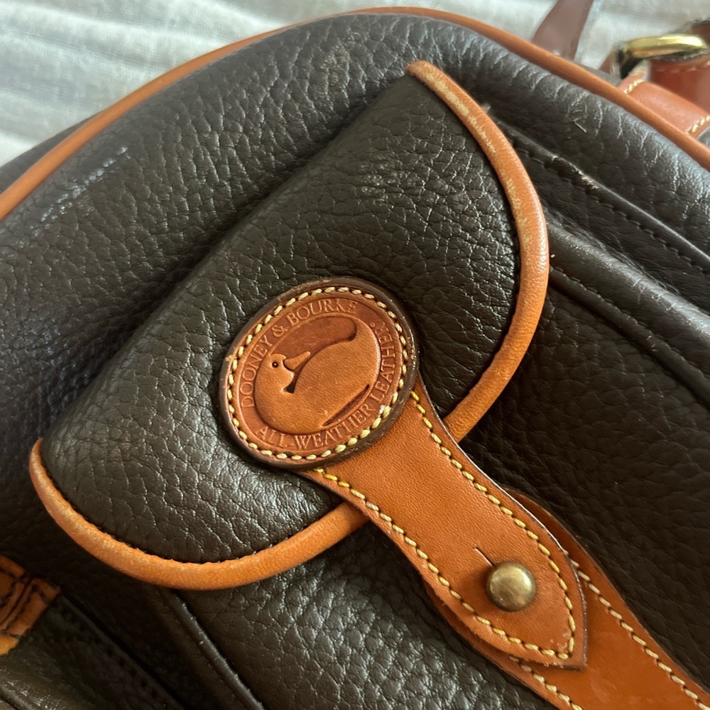 Vintage Dooney and Bourke cross body bag